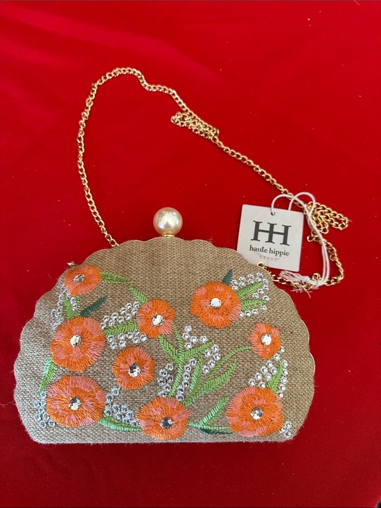 Haute Hippie Handbags - Haute Hippie clam purse NWT!!